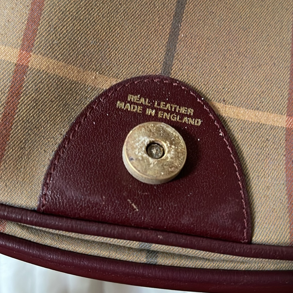 Burberrys Vintage Bag - Picture 10 of 16